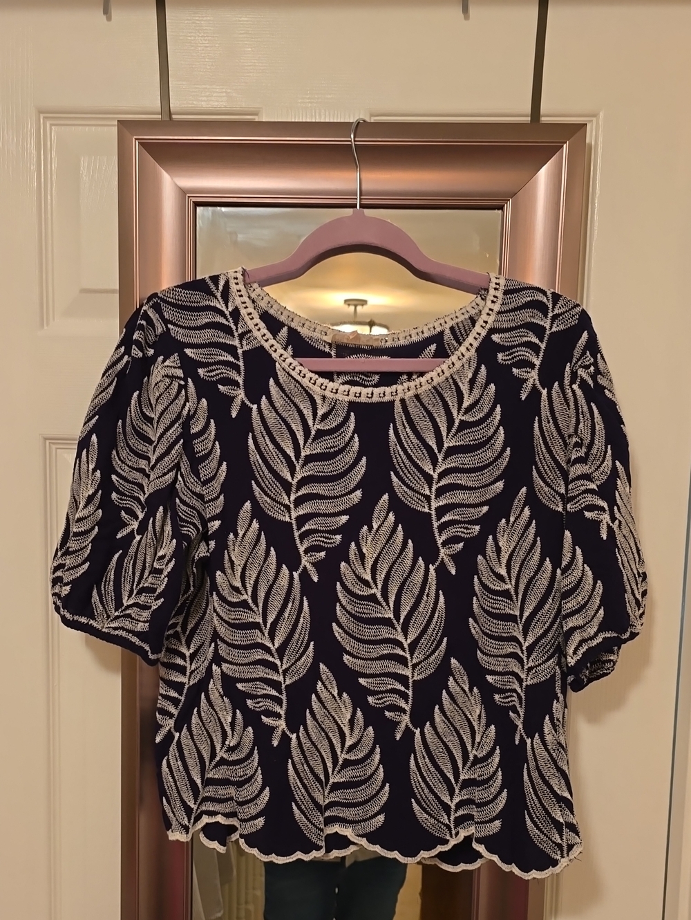 Solitaire Navy and Cream Leaf-Print Short Sleeve Top